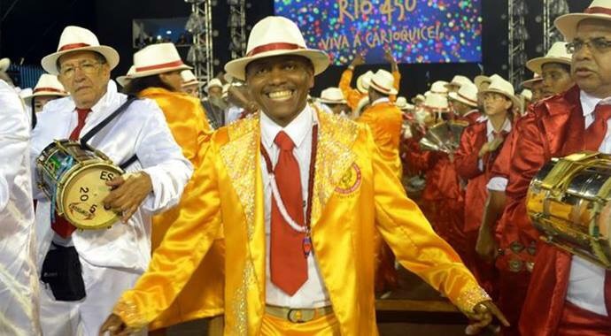 Bateria Medalha de Ouro conta as horas para o carnaval 2016